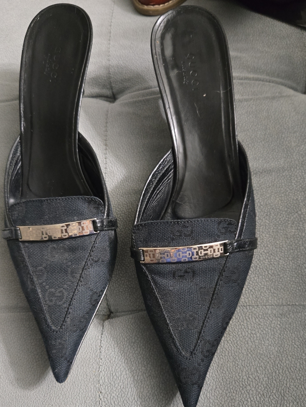 Gucci Black Pointed-Toe Logo Mules with Metallic Bar